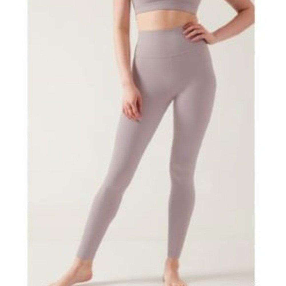 Athleta transcend leggings NWT medium